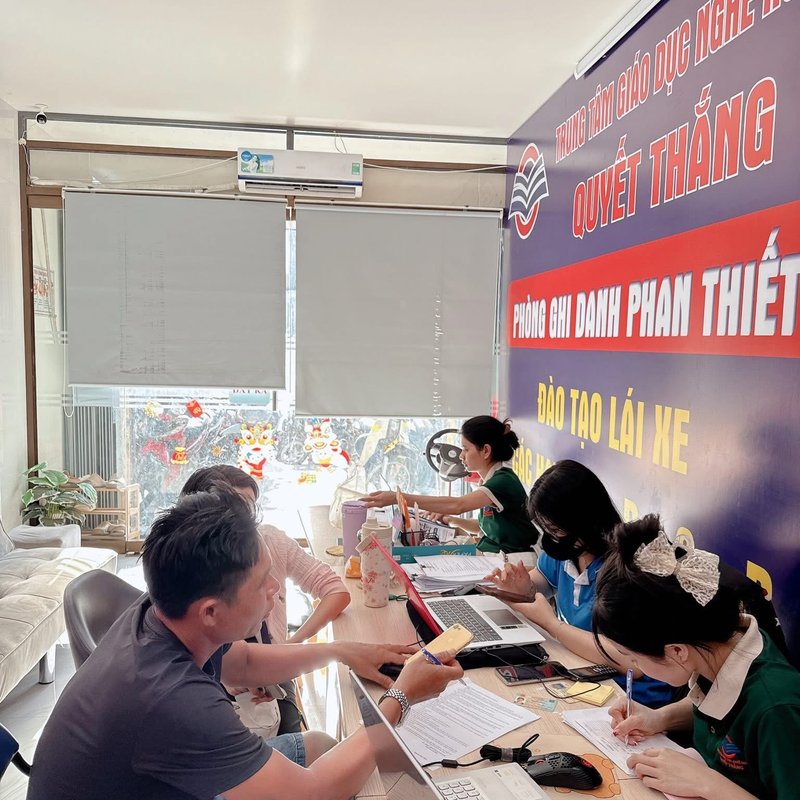 Học viên Quyết Thắng 2